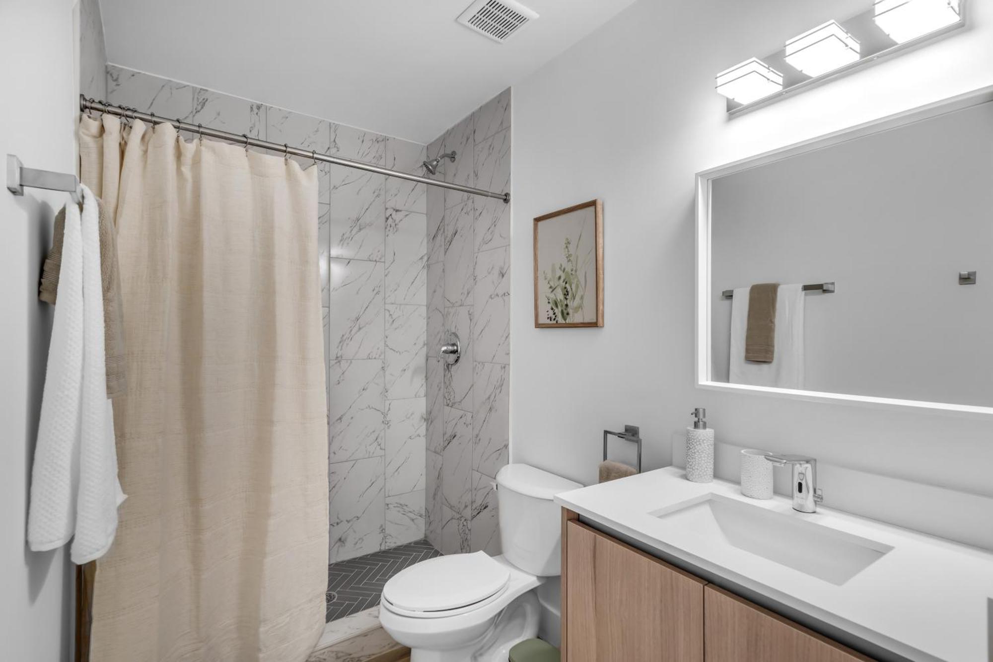 Brand New 2br -2ba Near Marlins Stadium Apartment Miami