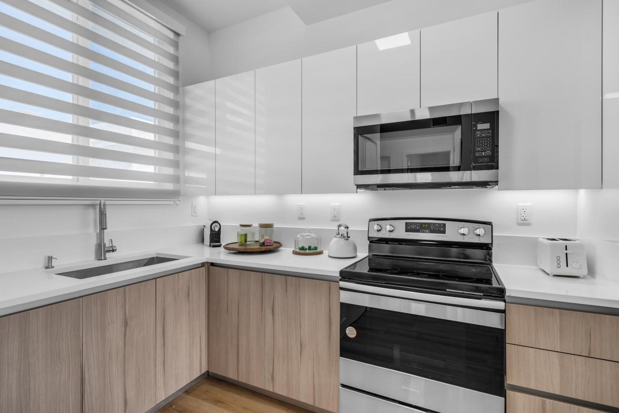 Brand New 2br -2ba Near Marlins Stadium Apartment Miami